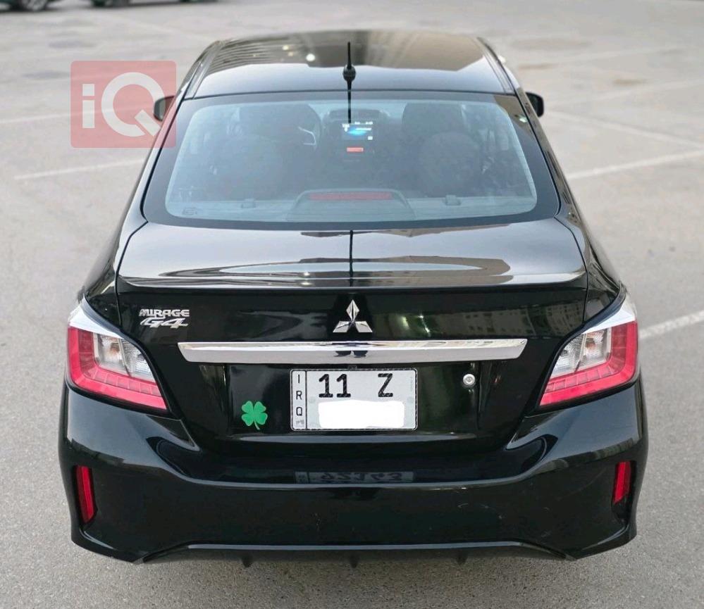 Mitsubishi Mirage G4